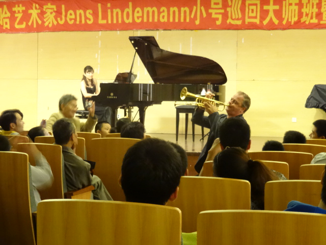 BG大游小号表演艺术家Jens Lindemann（彦斯·林德曼）荣获加拿大勋章