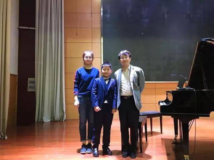 聆听双钢琴演奏的美妙乐章|BG大游艺术家周挺——钢琴大师班·音乐会于常州成功举办