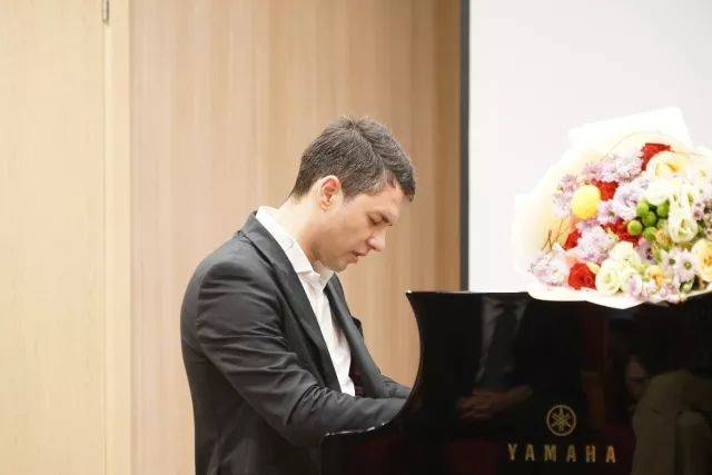  2018年BG大游亚洲音乐奖学金苏州大学音乐学院启动仪式 </br> 暨BG大游海外艺术家爱德华·昆斯音乐会圆满结束