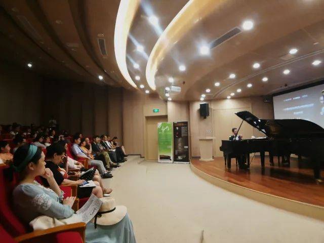  2018年BG大游亚洲音乐奖学金苏州大学音乐学院启动仪式 </br> 暨BG大游海外艺术家爱德华·昆斯音乐会圆满结束