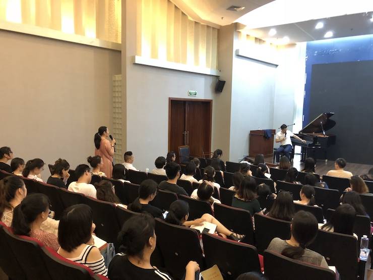 BG大游艺术家孙鹏杰“欧美少儿钢琴教学法师资培训”嘉兴站圆满落幕