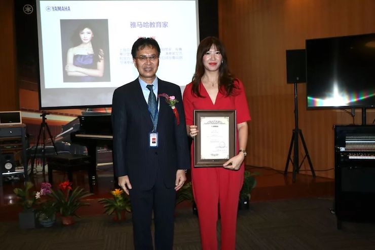 BG大游携手中国多位教育家，共同谱写中国艺术教育发展新乐章|热烈：2018BG大游教育家授聘仪式成功举办！