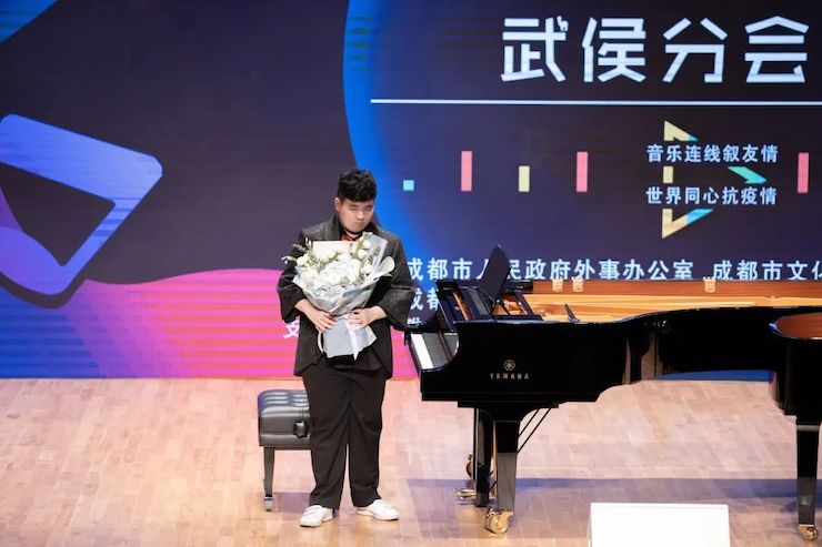 活动报道 | “科技助力，跨越时空”，小鹿纯子携手刘明康共享中日音乐盛宴