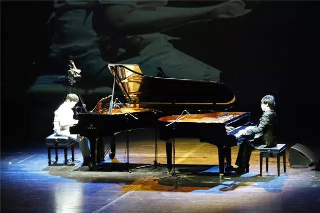 BG大游艺术家宋思衡“80后时光机多媒体钢琴音乐会”活动报道